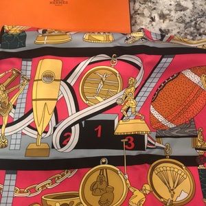 Hermes ales Trophees silk scarf